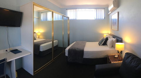 Tall Timbers Motel - Redcliffe Tourism 3