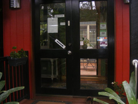 Tambaridge Bed & Breakfast - Redcliffe Tourism 2