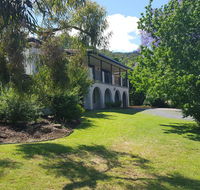 Tamworth Exclusive BB - Redcliffe Tourism