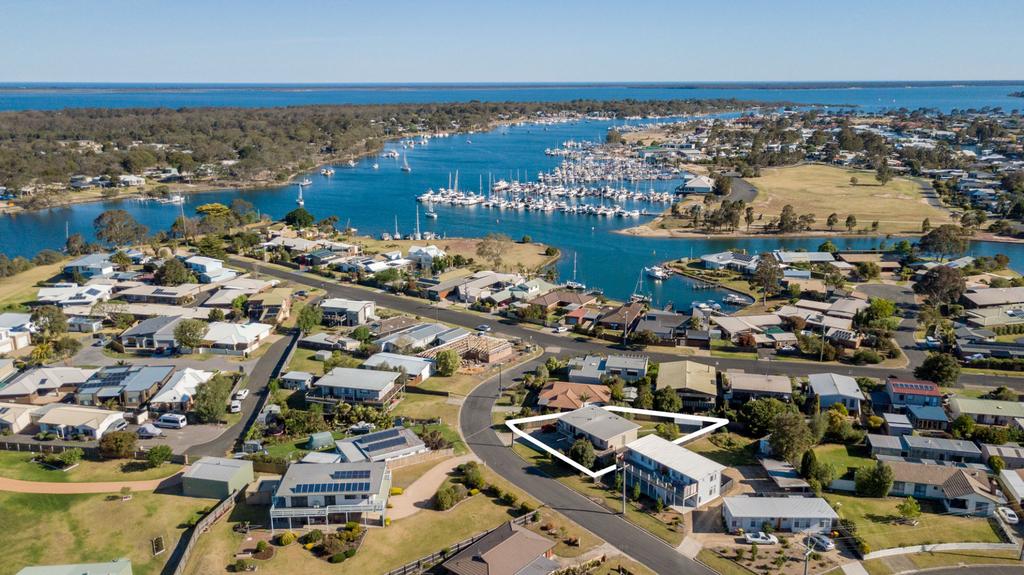  Redcliffe Tourism