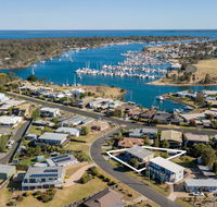 Tanjil - A stroll from the water in Paynesville - Redcliffe Tourism