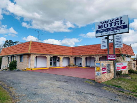 Taree Lodge Motel - Redcliffe Tourism 0