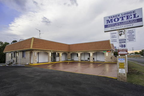 Taree Lodge Motel - Redcliffe Tourism 1