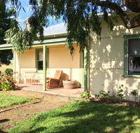 Tarndwarncoort - Farmer's Cottage - Redcliffe Tourism