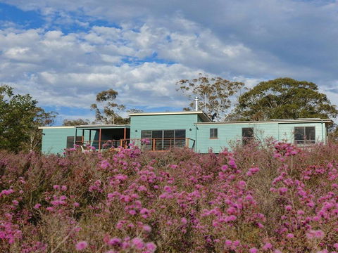 Tea Tree Hollow - 50 Percent Off Third Night On Weekend - Redcliffe Tourism 1