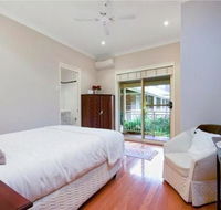 The Acreage Luxury BB and Guesthouse - Redcliffe Tourism