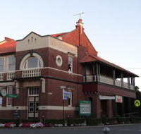The Bank BB West Wyalong - Redcliffe Tourism