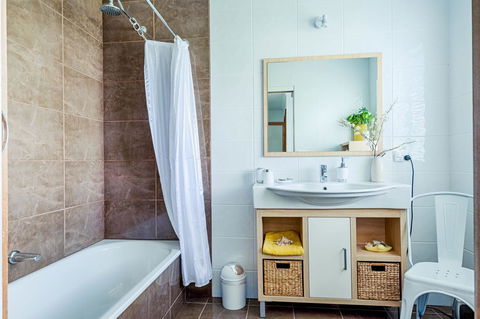Ulverstone Boutique Accomodation - Redcliffe Tourism 28