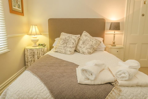 Glencoe Country Bed And Breakfast - Redcliffe Tourism 3