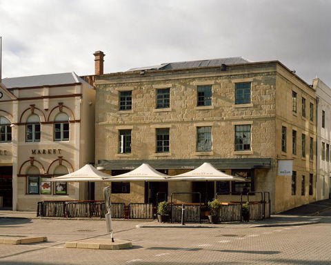 Moss Hotel - Redcliffe Tourism 0