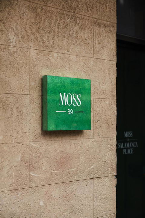 Moss Hotel - Redcliffe Tourism 4