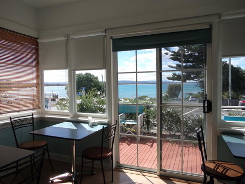 Freycinet Waters - Redcliffe Tourism 11