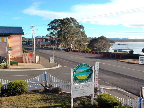Freycinet Waters - Redcliffe Tourism 24