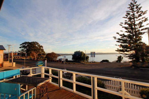 Freycinet Waters - Redcliffe Tourism 27