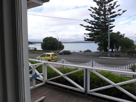 Freycinet Waters - Redcliffe Tourism 12