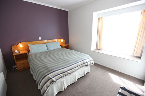 The Fox And Hounds Historic Hotel - Redcliffe Tourism 12