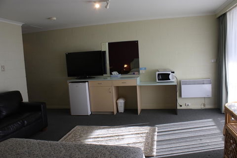 Swansea Motor Inn Tasmania - Redcliffe Tourism 36