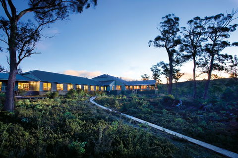 Cradle Mountain Hotel - Redcliffe Tourism 1