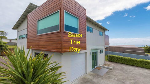 Seas The Day - Seaside Getaway - Redcliffe Tourism 1