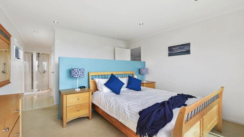 Seas The Day - Seaside Getaway - Redcliffe Tourism 7