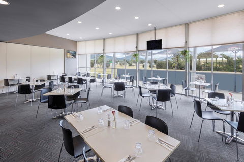 Travelodge Hotel Hobart Airport - Redcliffe Tourism 16