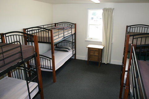 Arthouse Hostel - Redcliffe Tourism 21