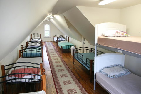 Arthouse Hostel - Redcliffe Tourism 24