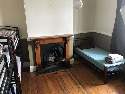 Arthouse Hostel - Redcliffe Tourism 17