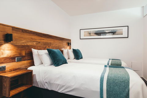 Maylands Lodge - Redcliffe Tourism 30
