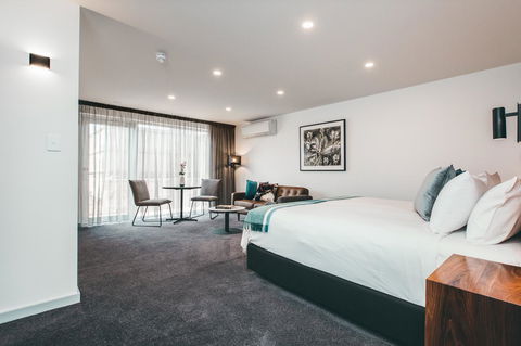 Maylands Lodge - Redcliffe Tourism 26