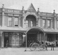 Five on Charles - Redcliffe Tourism