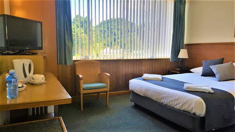 Mt Lyell Motor Inn - Redcliffe Tourism 4