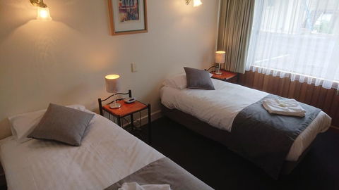 Mt Lyell Motor Inn - Redcliffe Tourism 22