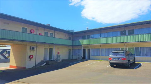 Mt Lyell Motor Inn - Redcliffe Tourism 36