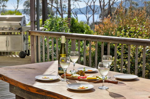 Mandala Bruny Island - Redcliffe Tourism 21