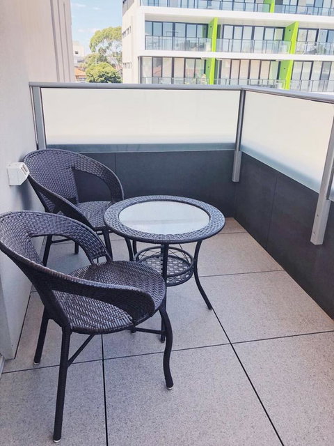 Poplar Box Hill Apartment - Redcliffe Tourism 11