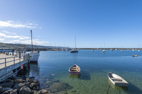 The Apollo - Redcliffe Tourism 33