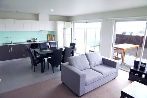 The Apollo - Redcliffe Tourism 20