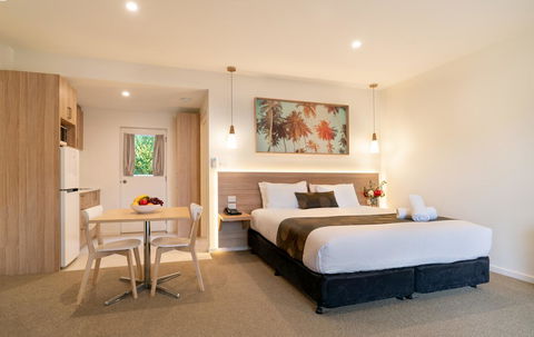 Boathouse Resort Studios And Suites - Redcliffe Tourism 3