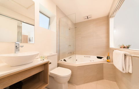 Boathouse Resort Studios And Suites - Redcliffe Tourism 26
