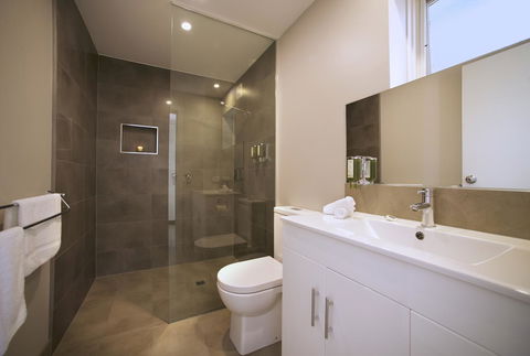 Boathouse Resort Studios And Suites - Redcliffe Tourism 19