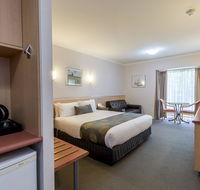 The Waverley International Hotel - Redcliffe Tourism