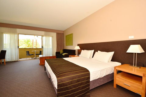 Mornington Hotel - Redcliffe Tourism 34