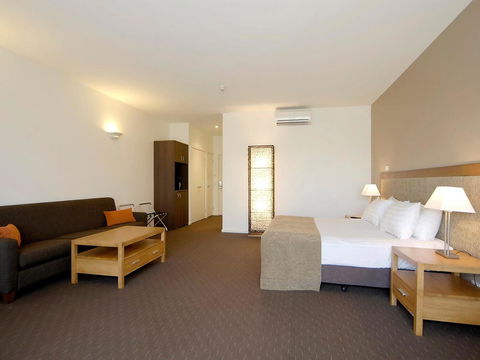 Mornington Hotel - Redcliffe Tourism 27