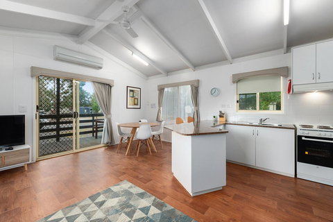 High Country Holiday Park - Redcliffe Tourism 13