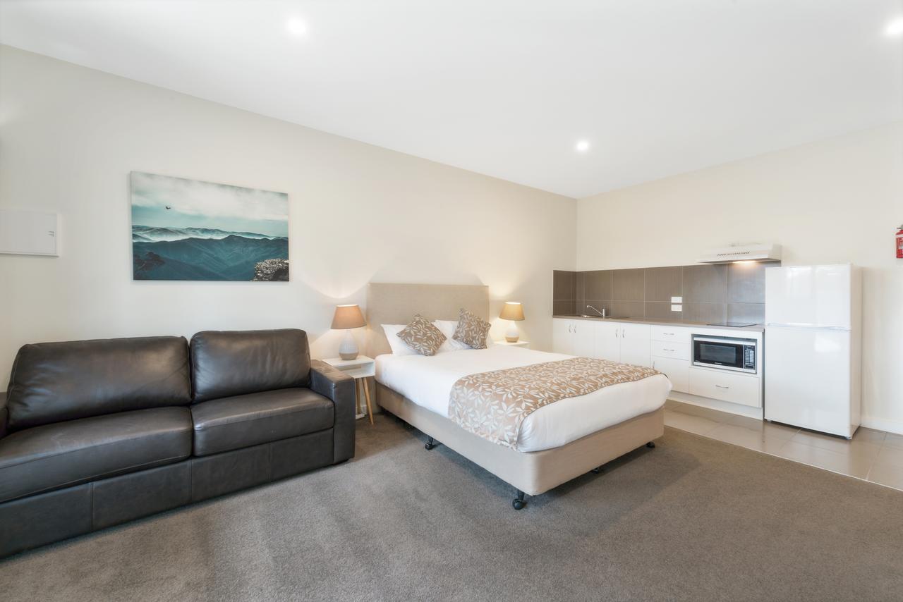  Redcliffe Tourism