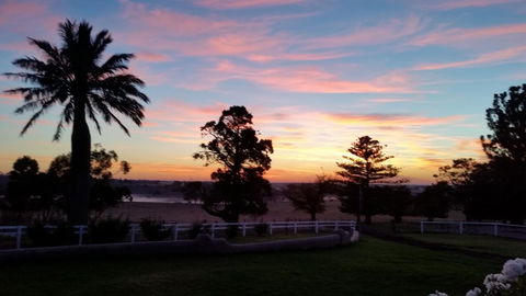 Coragulac House Cottages - Redcliffe Tourism 37