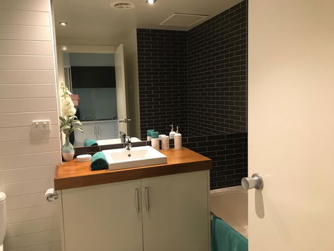 Lorne World - Redcliffe Tourism 42