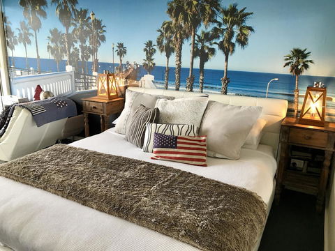 Lorne World - Redcliffe Tourism 18