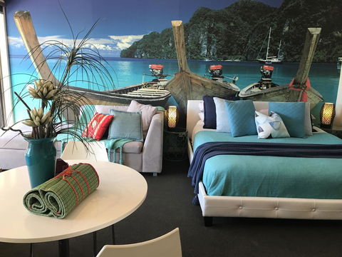 Lorne World - Redcliffe Tourism 31